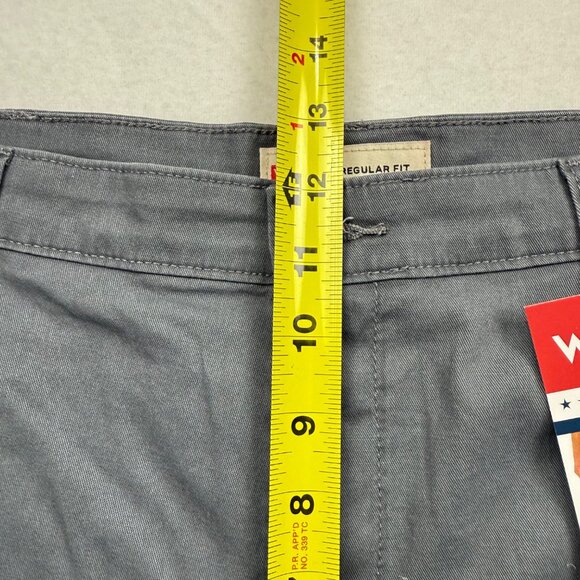 Wrangler Men's Regular Fit Medium Stretch Grey Shorts Size 34 Inseam 7" NWT - Picture 10 of 12